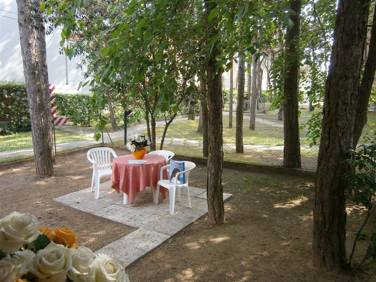 Elia Appartement Bibione Buitenkant foto